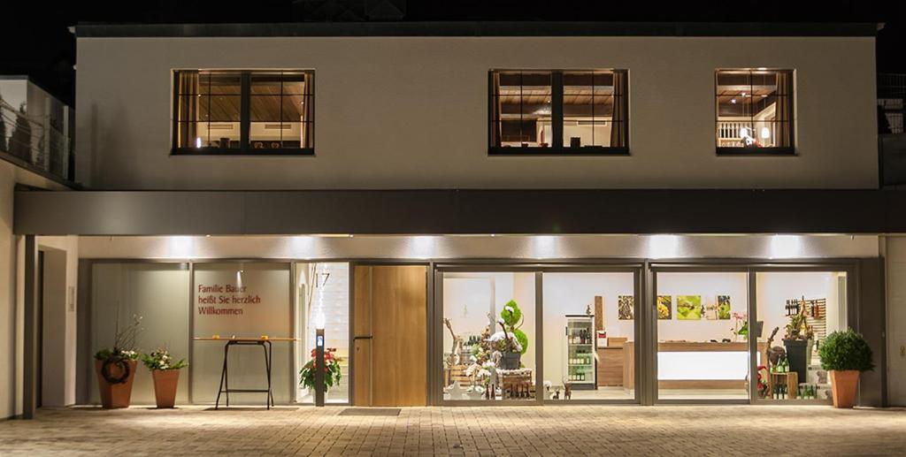 Gaestehaus Bauer - Schlafen Auf Dem Weingut Heilbronn Exterior photo